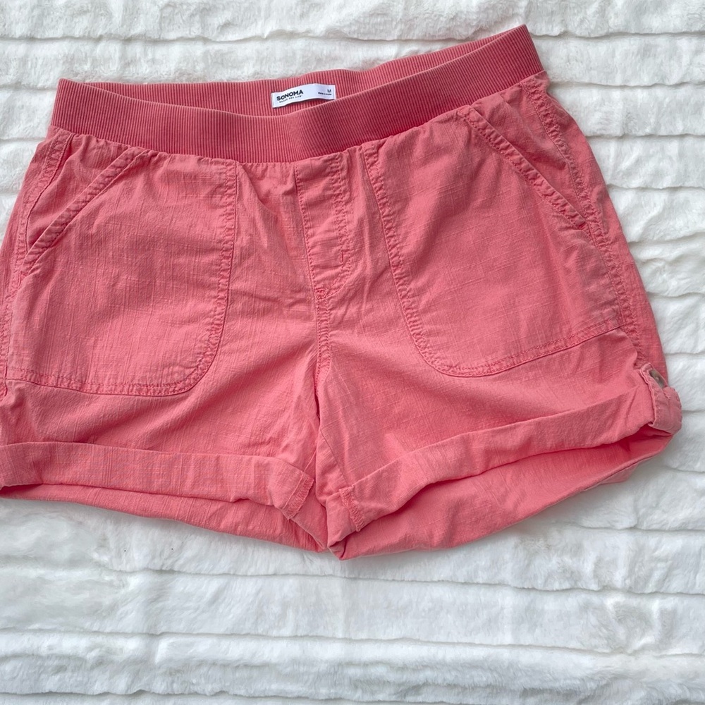 Coral pull on shorts